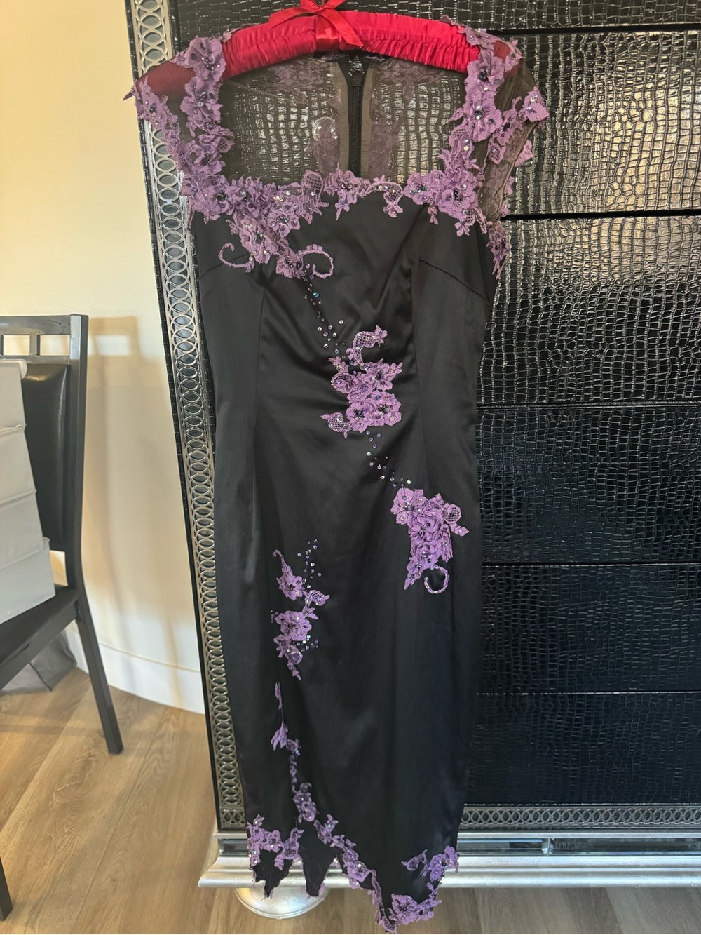 Mandalay Elegant Black Evening Dress with Purple Lace Appliqué size 4